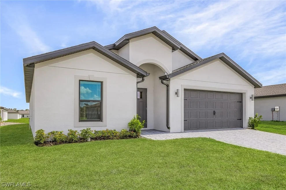 Unit for sale at 825 Gen D Macarthur Avenue, Labelle, FL 33935