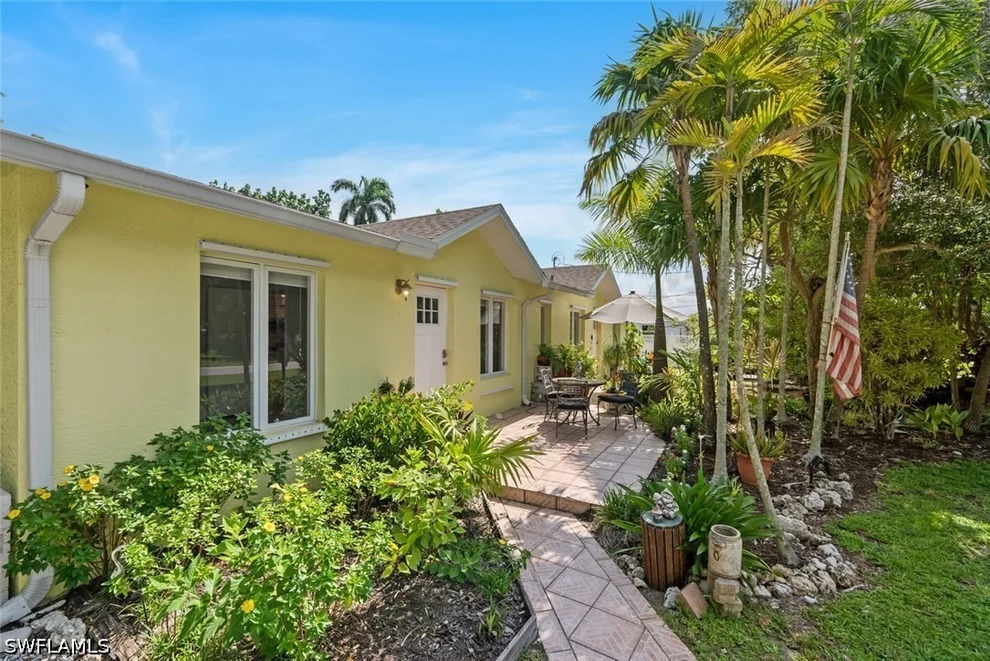 Unit for sale at 2437 Sunset Avenue, Naples, FL 34112