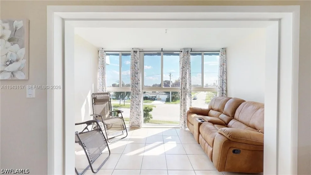 Unit for sale at 7877 Golf Circle Drive, Margate, FL 33063