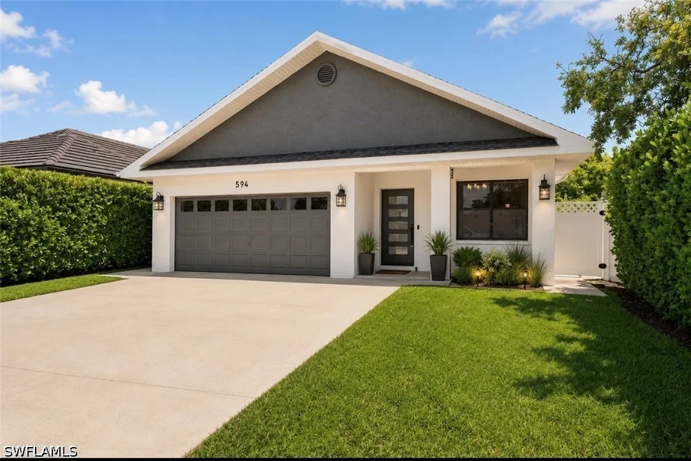 Unit for sale at 594 108th Avenue N, Naples, FL 34108