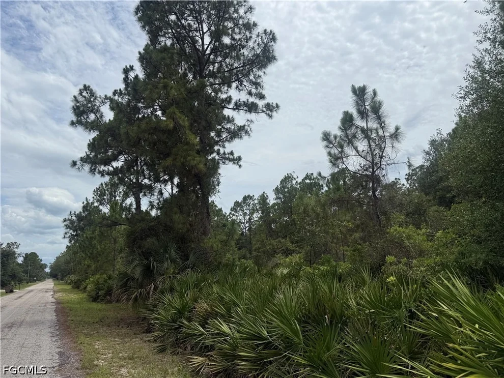Unit for sale at 2111 Johns Avenue, Alva, FL 33920