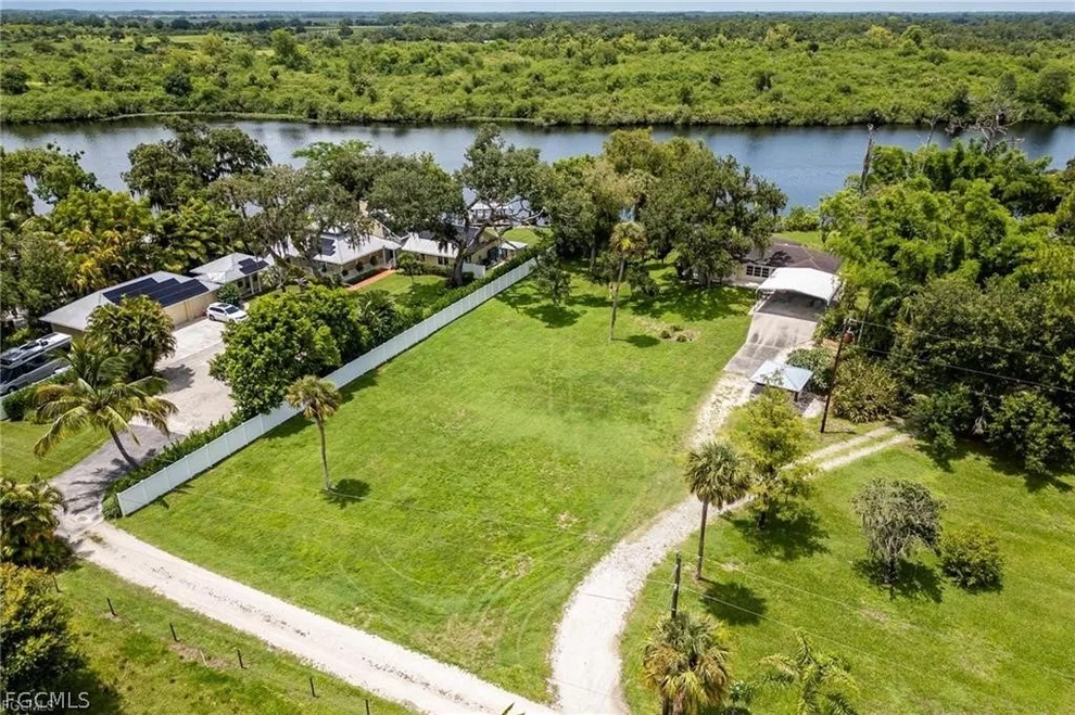 Unit for sale at 2030 Fort Denaud Road, Labelle, FL 33935