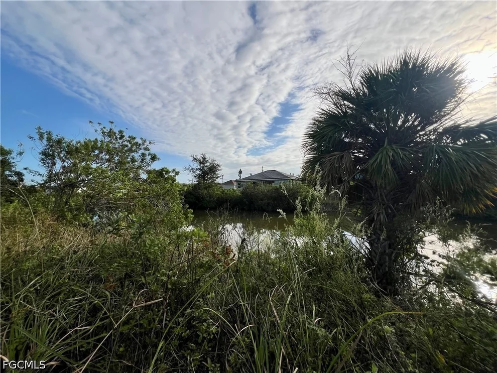 Unit for sale at 1229 NE 13th Place, Cape Coral, FL 33909