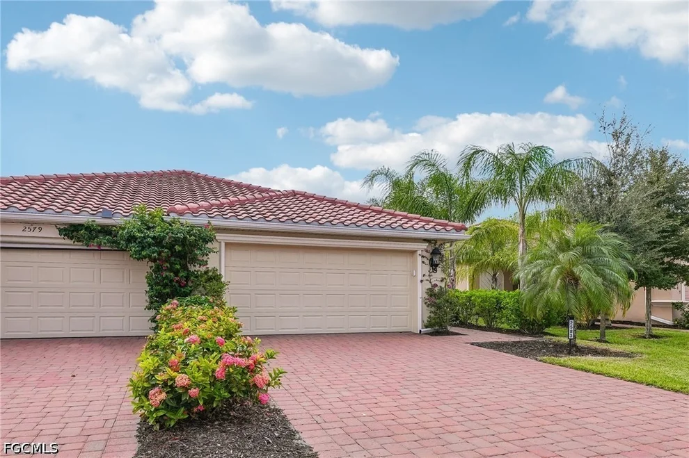 Unit for sale at 2583 Vine Avenue, Naples, FL 34120