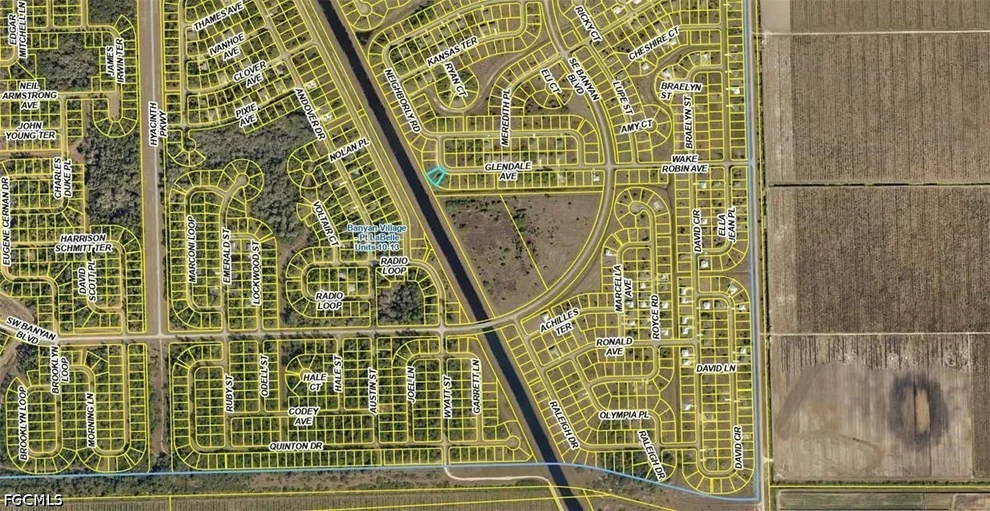 Unit for sale at 537 Glendale Avenue, Labelle, FL 33935