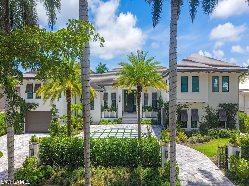 Unit for sale at 425 15th Avenue S, Naples, FL 34102
