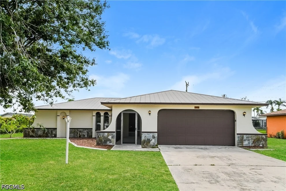 Unit for sale at 3411 SW 6th Place, Cape Coral, FL 33914