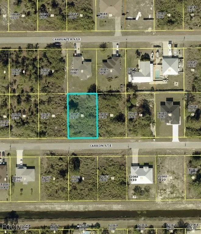 Unit for sale at 861 Carbon Street E, Lehigh Acres, FL 33974