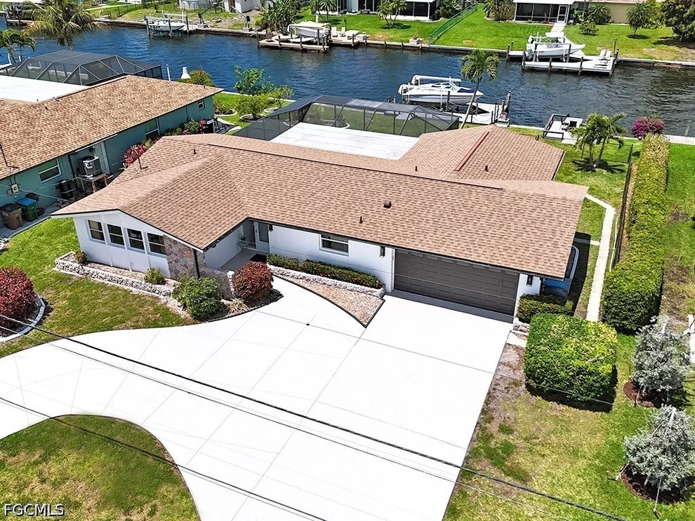 Unit for sale at 4520 SE 1st Place, Cape Coral, FL 33904