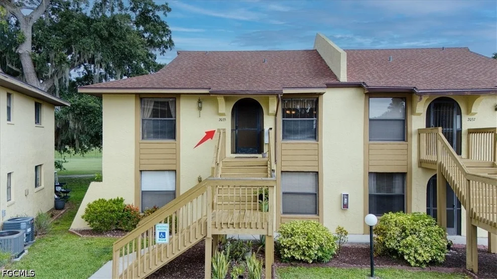 Unit for sale at 2035 Golfside Village Drive, Lehigh Acres, FL 33936