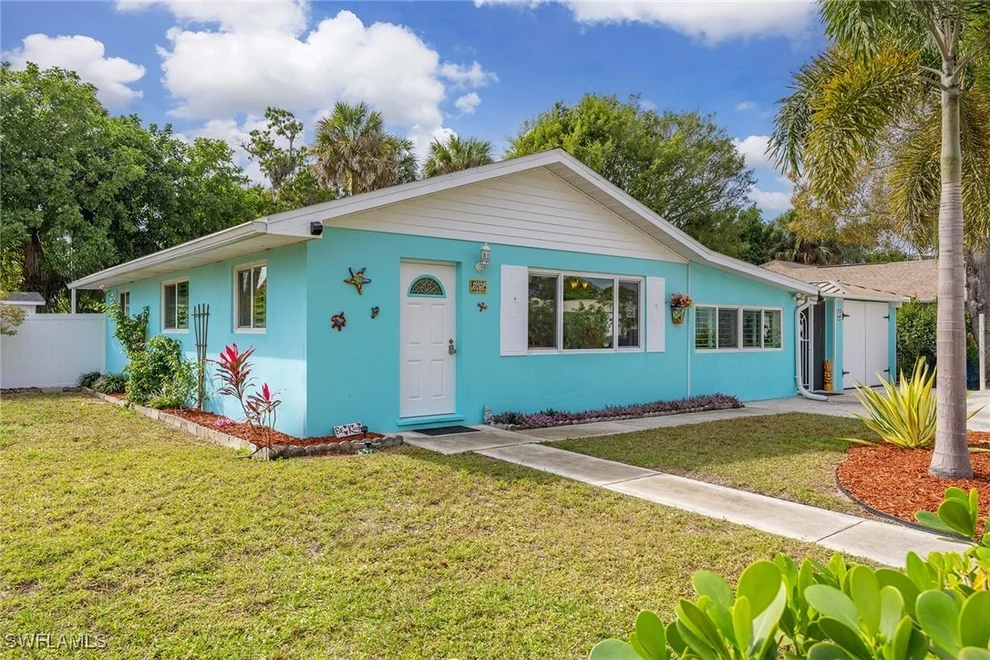 Unit for sale at 10690 Crockett Street, Bonita Springs, FL 34135