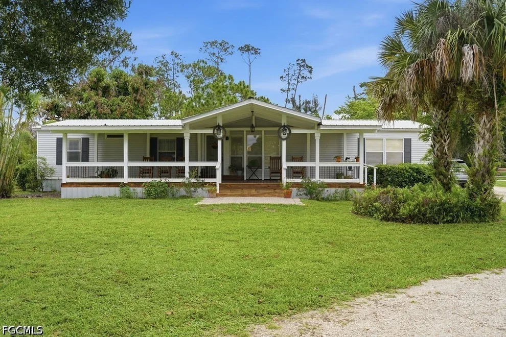 Unit for sale at 3700 Fort Adams Avenue, Labelle, FL 33935