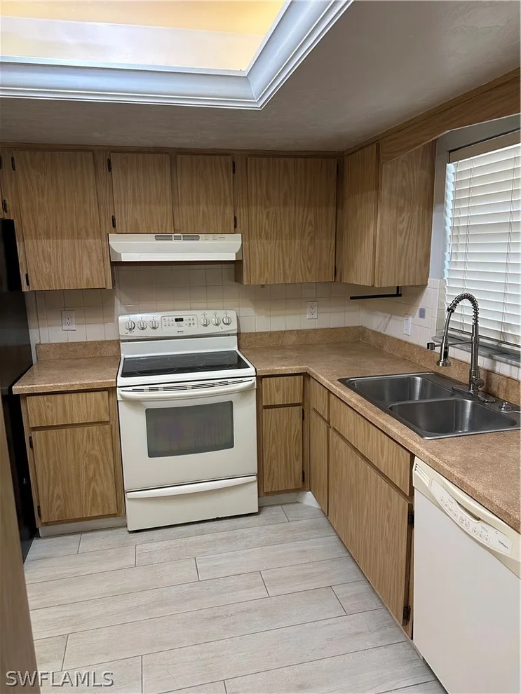 Unit for sale at 4955 Pepper Circle, Naples, FL 34113