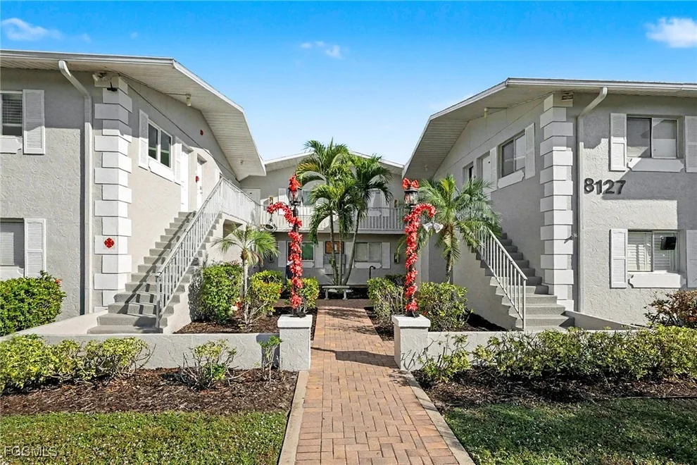 Unit for sale at 8127 Country Road, Fort Myers, FL 33919