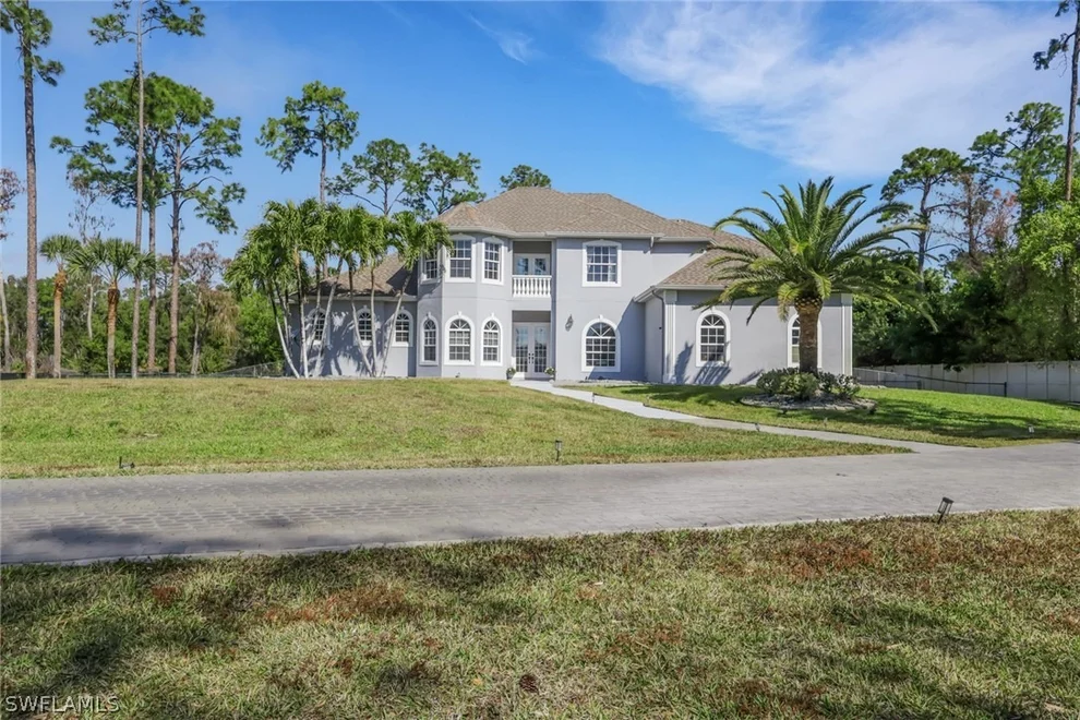 Unit for sale at 6181 Hidden Oaks Lane, Naples, FL 34119