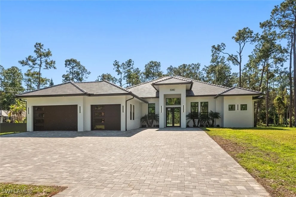Unit for sale at 5080 Hickory Wood Drive, Naples, FL 34119