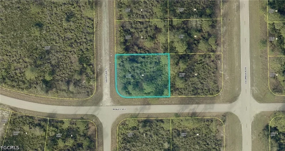 Unit for sale at 627 Valley Avenue S, Lehigh Acres, FL 33974
