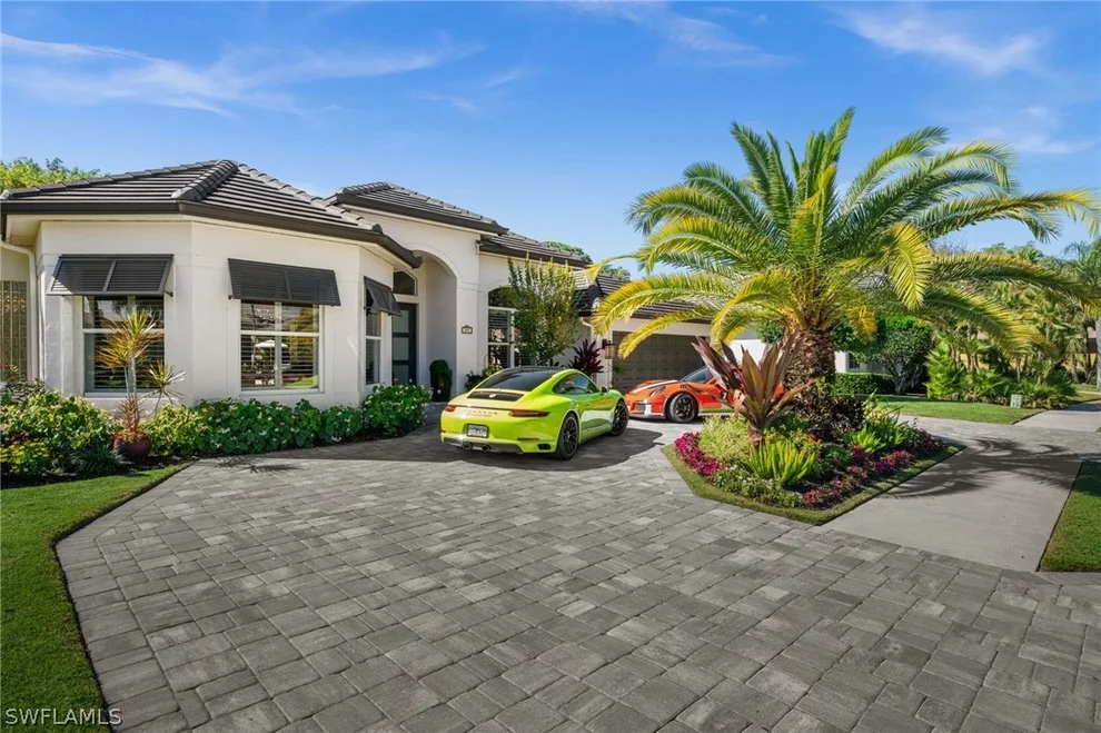 Unit for sale at 985 Spanish Moss Trail, Naples, FL 34108
