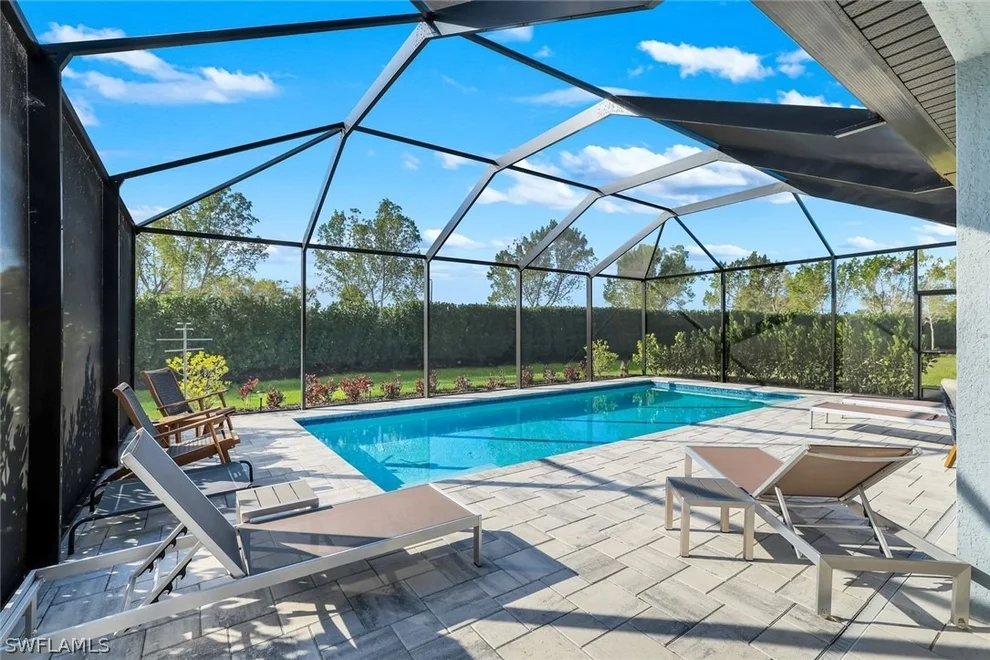 Unit for sale at 1944 Yellowfin Circle, Naples, FL 34114