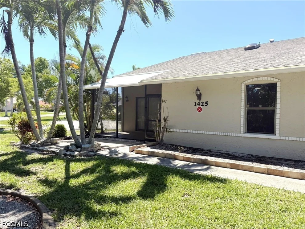 Unit for sale at 1425 SW 51st Lane, Cape Coral, FL 33914