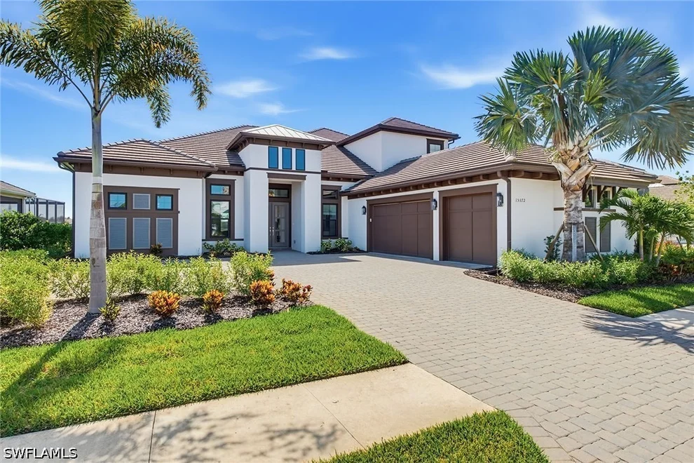 Unit for sale at 15372 Turin Drive, Naples, FL 34114