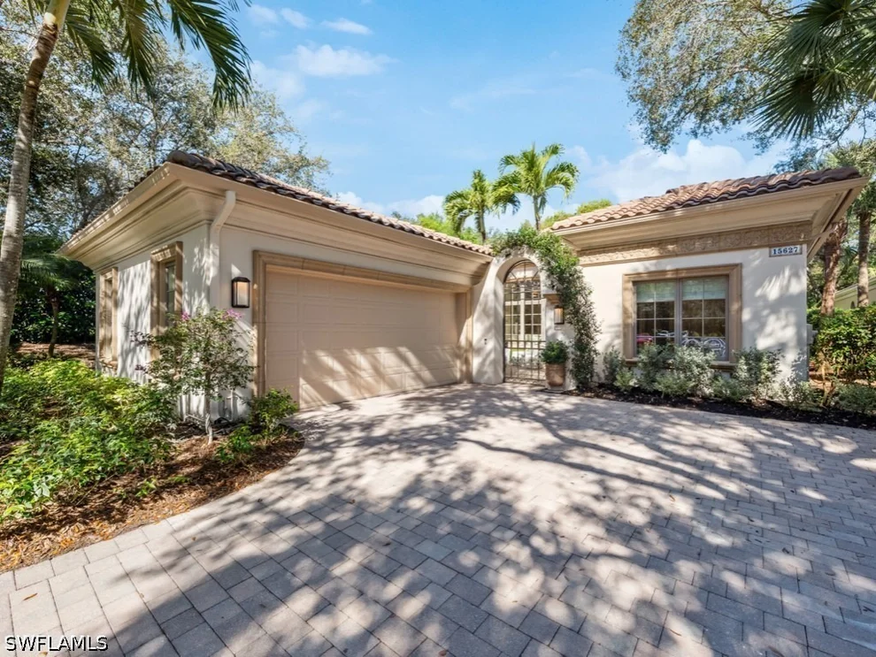 Unit for sale at 15627 Villoresi Way, Naples, FL 34110