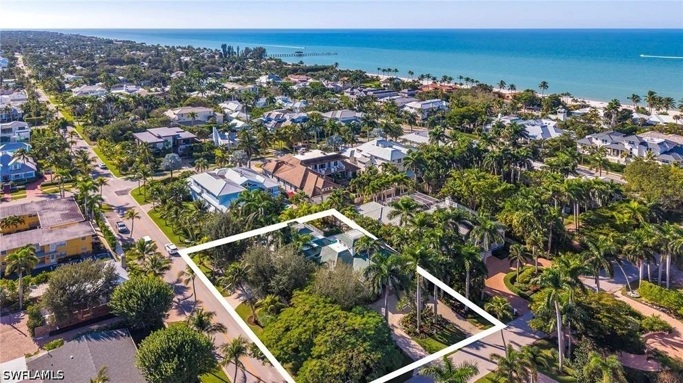 Unit for sale at 180 7th Avenue S, Naples, FL 34102