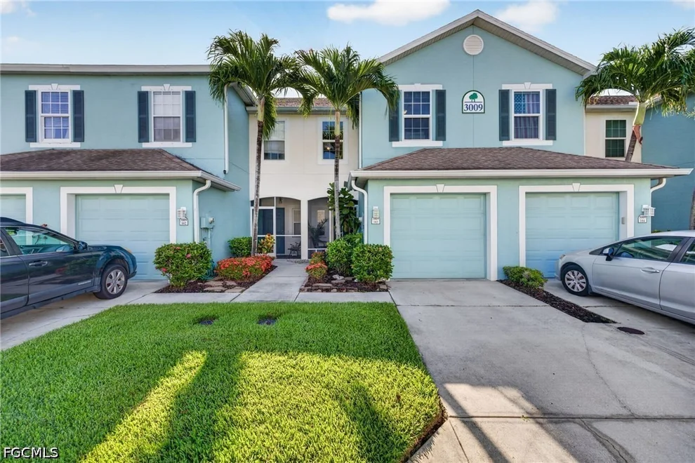 Unit for sale at 3009 Palmetto Oak Drive, Fort Myers, FL 33916