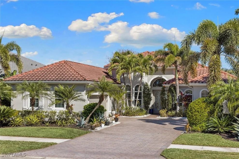 Unit for sale at 12137 Wicklow Lane, Naples, FL 34120