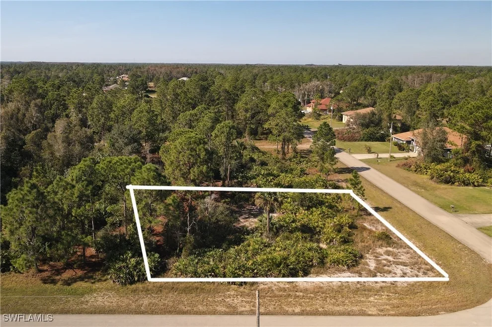 Unit for sale at 828 Fullerton Avenue S, Lehigh Acres, FL 33974