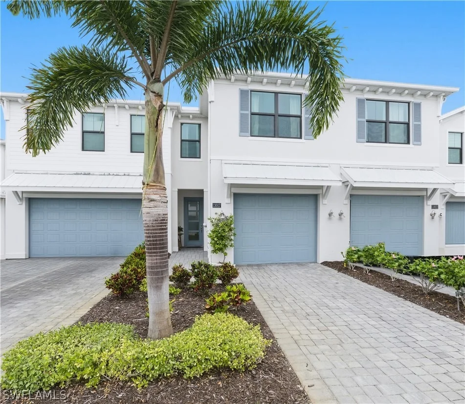 Unit for sale at 13017 Pembroke Drive, Naples, FL 34105
