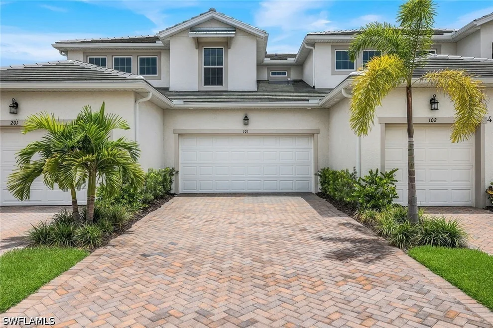 Unit for sale at 4563 Arboretum Circle, Naples, FL 34112