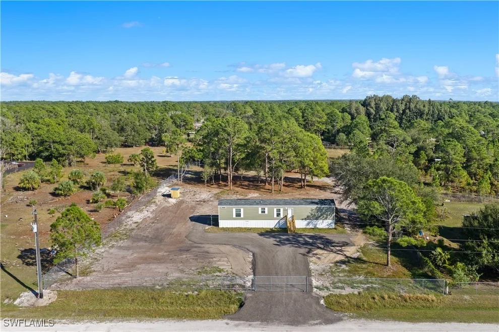 Unit for sale at 325 N Sendero Street, Clewiston, FL 33440