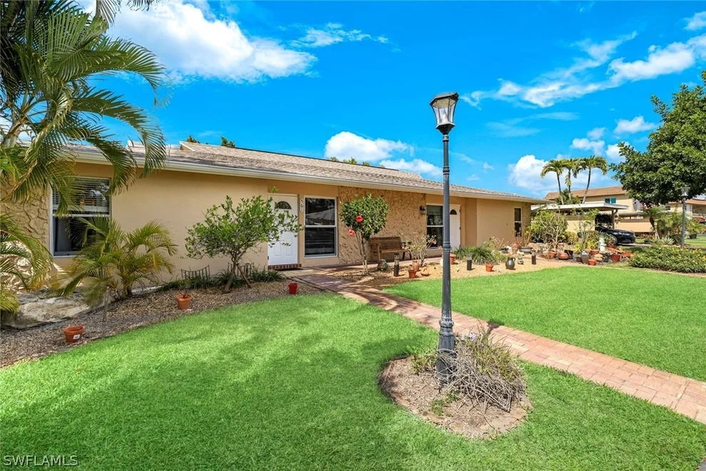 Unit for sale at 561 Palm View Drive, Naples, FL 34110