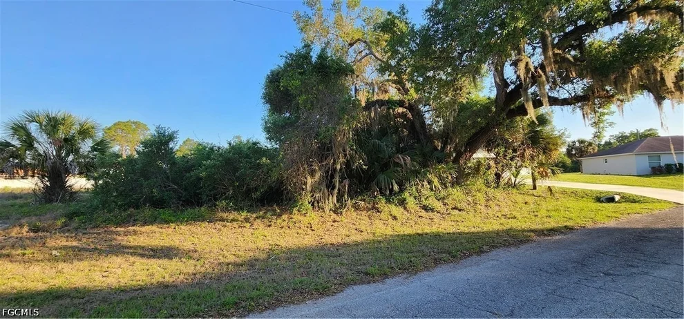 Unit for sale at Jabara Circle, Labelle, FL 33935