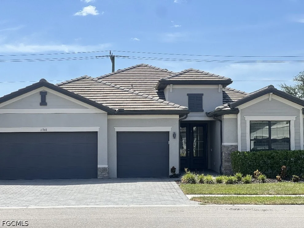 Unit for sale at 11368 Canopy Loop, Fort Myers, FL 33913