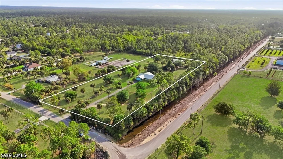 Unit for sale at 940 10th Street SE, Naples, FL 34117