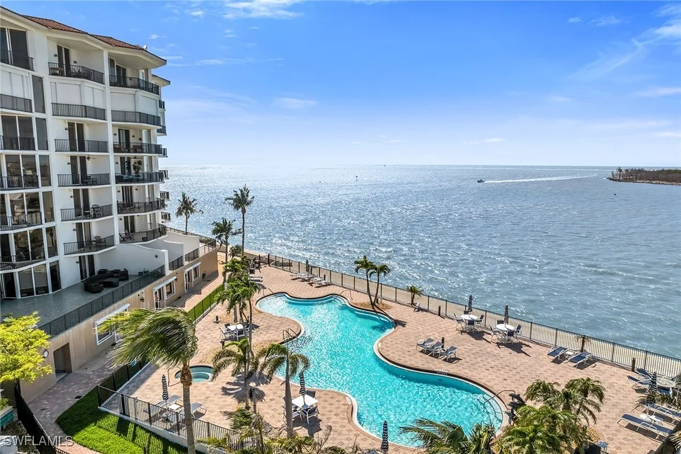 Unit for sale at 700 La Peninsula Boulevard, Naples, FL 34113