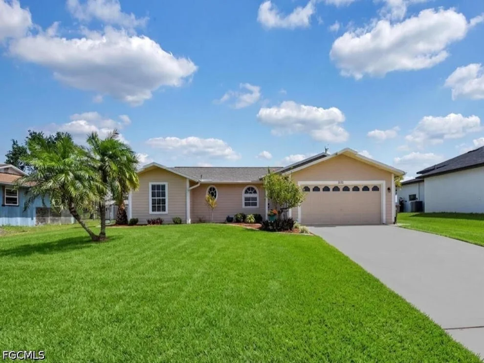 Unit for sale at 1135 NE 2nd Place, Cape Coral, FL 33909