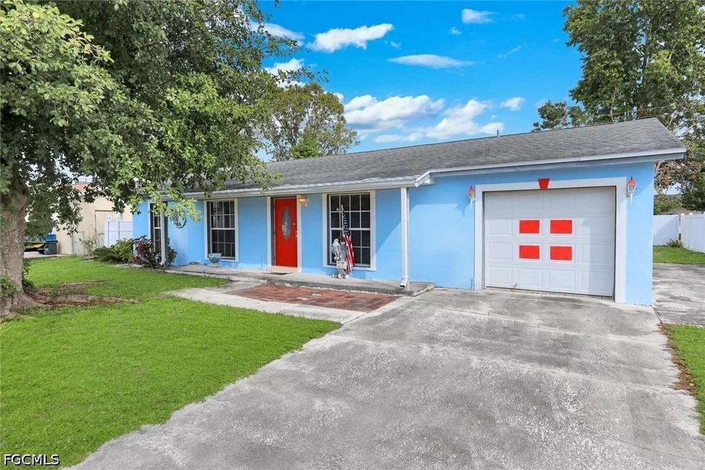 Unit for sale at 954 Jolly Road, North Fort Myers, FL 33903