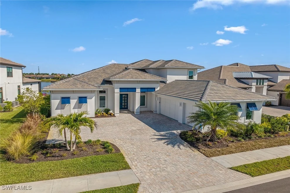 Unit for sale at 15378 Turin Drive, Naples, FL 34114