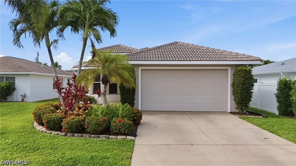 Unit for sale at 736 110th Avenue N, Naples, FL 34108