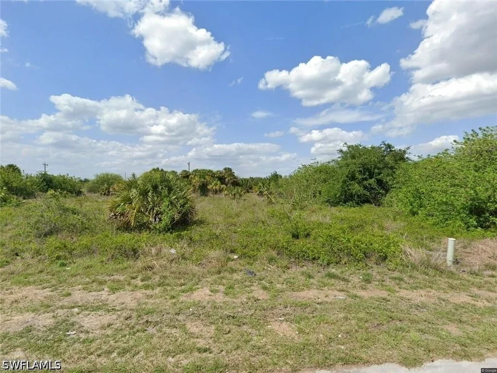Unit for sale at 841 Motel Street E, Lehigh Acres, FL 33974