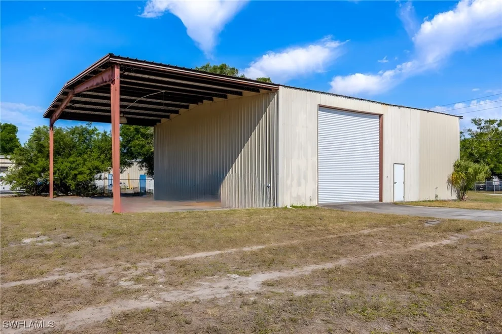 Unit for sale at 109 S Industrial Loop, Labelle, FL 33935