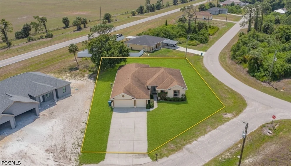 Unit for sale at 3002 Balsam Court, Labelle, FL 33935