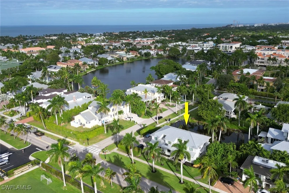 Unit for sale at 605 8th Avenue S, Naples, FL 34102