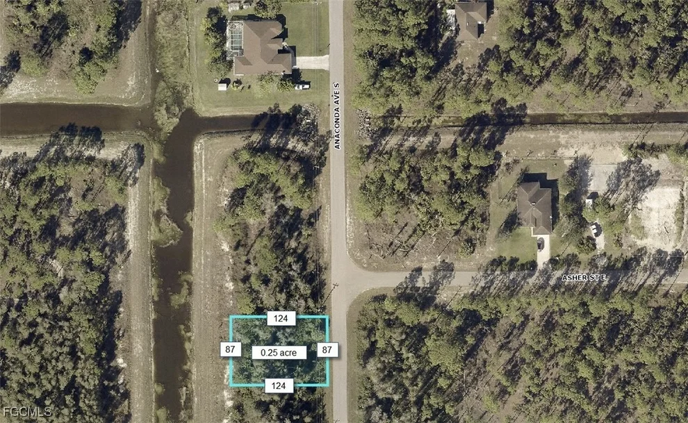 Unit for sale at 906 Anaconda Avenue S, Lehigh Acres, FL 33974