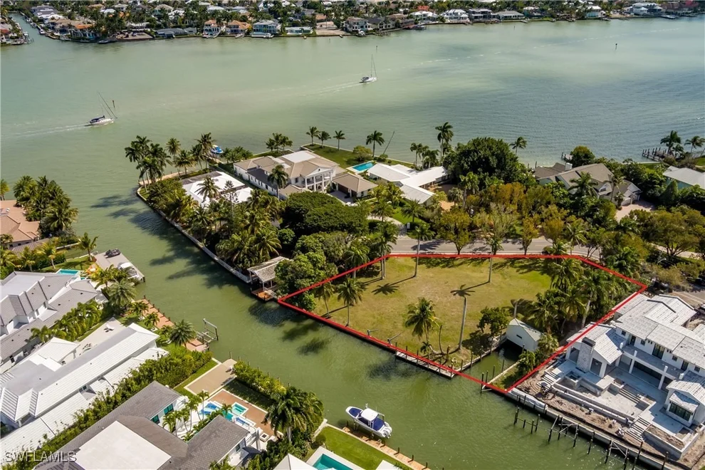 Unit for sale at 930 18th Avenue S, Naples, FL 34102