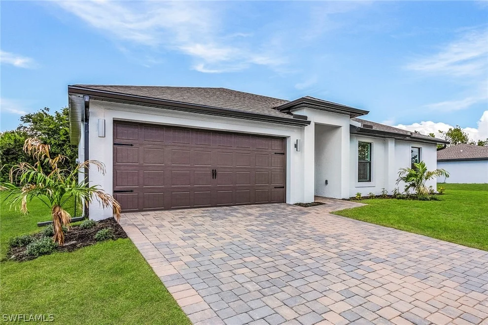 Unit for sale at 836 Gen D Macarthur Avenue, Labelle, FL 33935