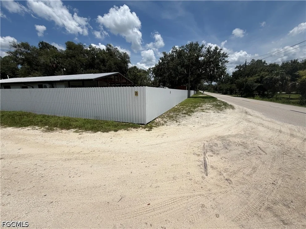 Photo of 2850 Packinghouse Road, Alva, FL 33920